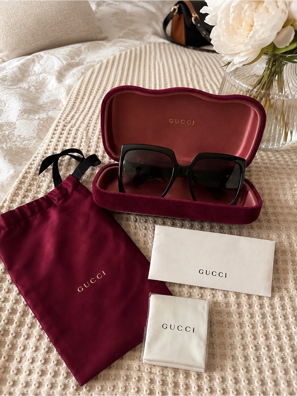 Gucci Women's tortoise Oversized Rectangular Sunglasses with Burgundy Case
